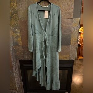 NWOT Soft Surroundings teal topper, M, unique boho, arty piece. Asymmetrical